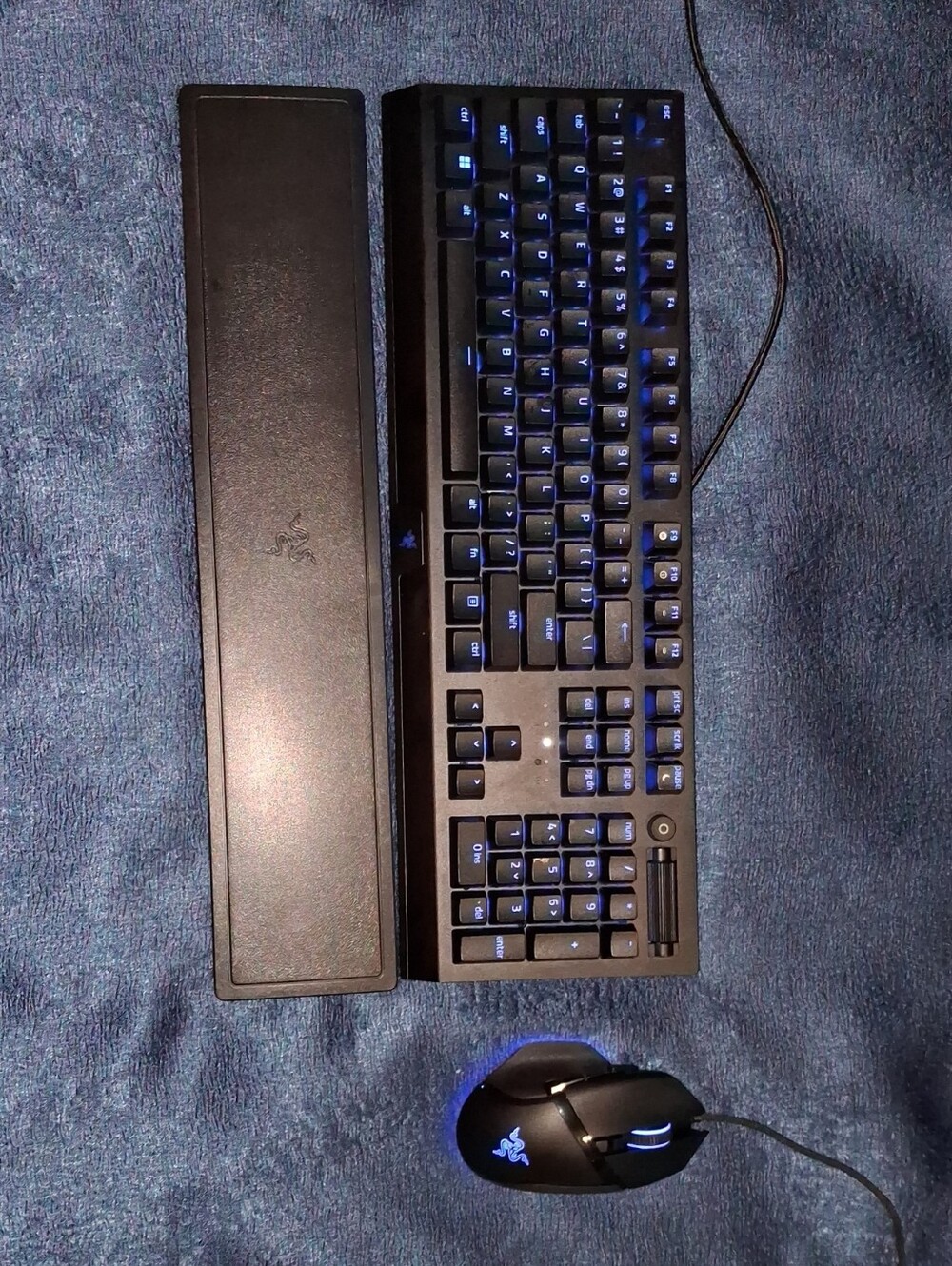 Razer BlackWidow V3 Gaming Keyboard with Wrist Rest and Razer Mouse - Lights Up